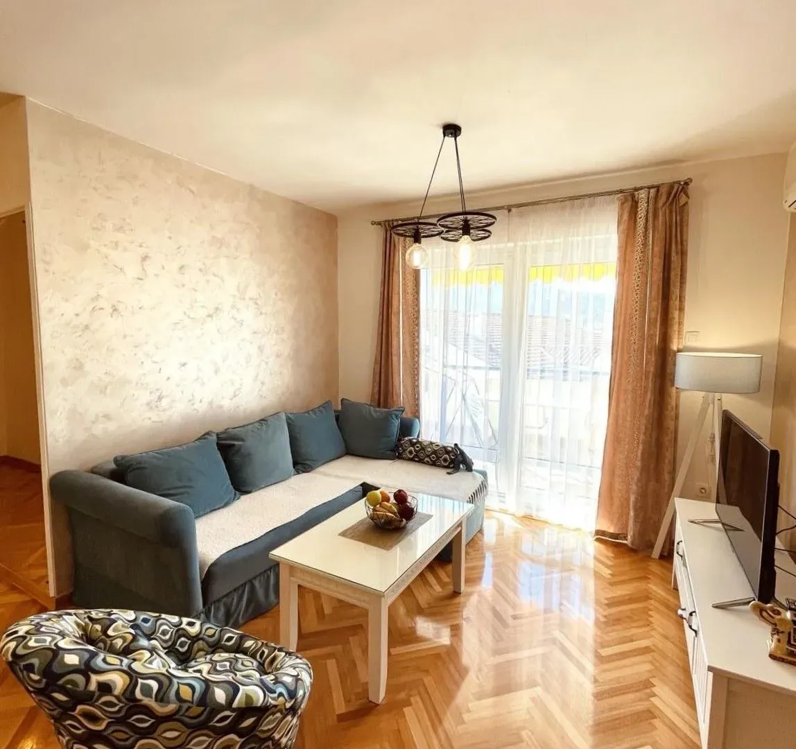 Rent, one bedroom apartment, 52m², Adok, Budva