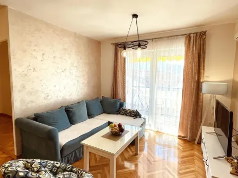 Izdavanje, jednosoban stan, 52m², Adok, Budva - image 3
