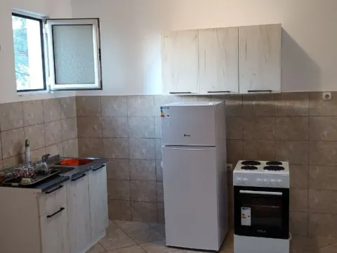 Prodaja, kuća, 240m², Murtovina, Podgorica - image 11