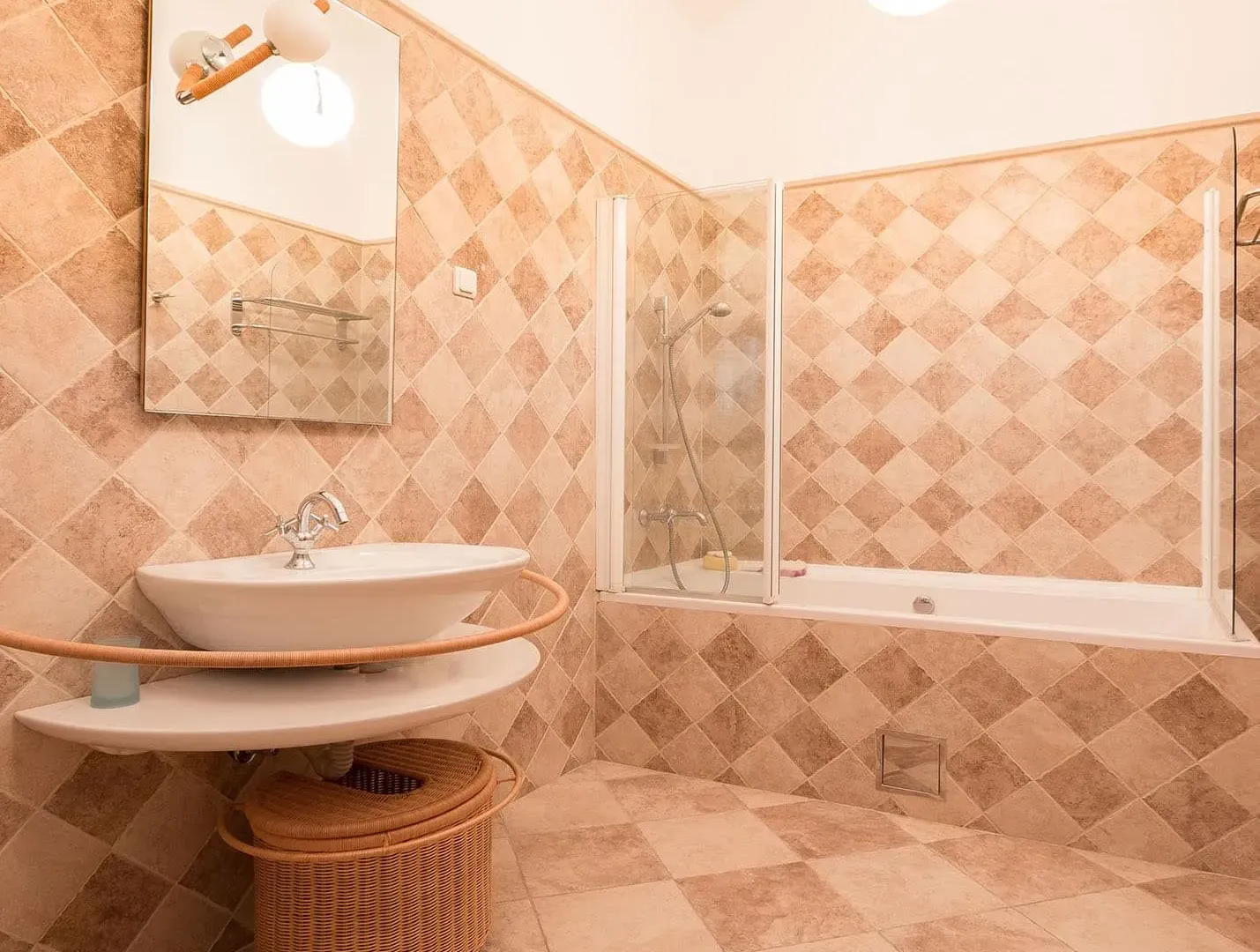 Sale, house, 365m², Dobrota, Kotor