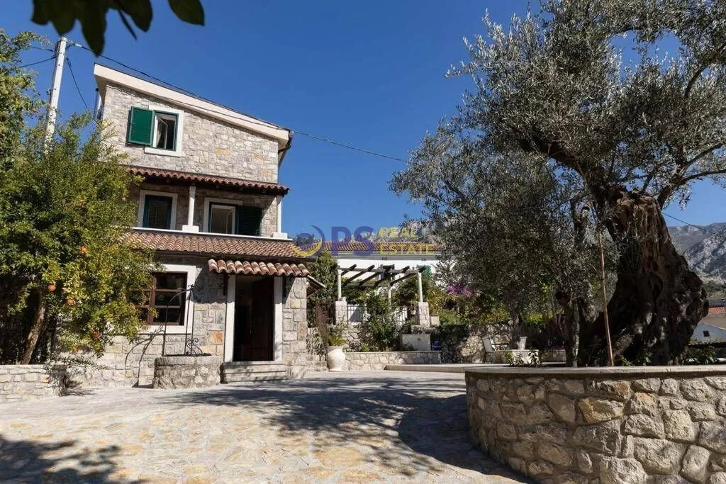 Rent, house, 200m², Bar, Crna Gora