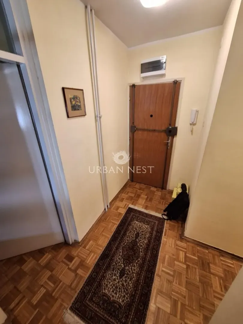 Rent, one bedroom apartment, 50m², Stari Grad, Beograd