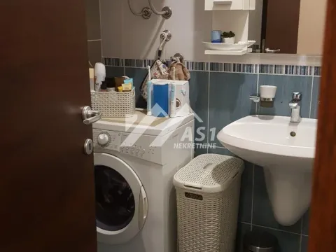 Izdavanje, dvosoban stan, 40m², Adamovićevo Naselje, Novi Sad Sve Podlokacije - image 8
