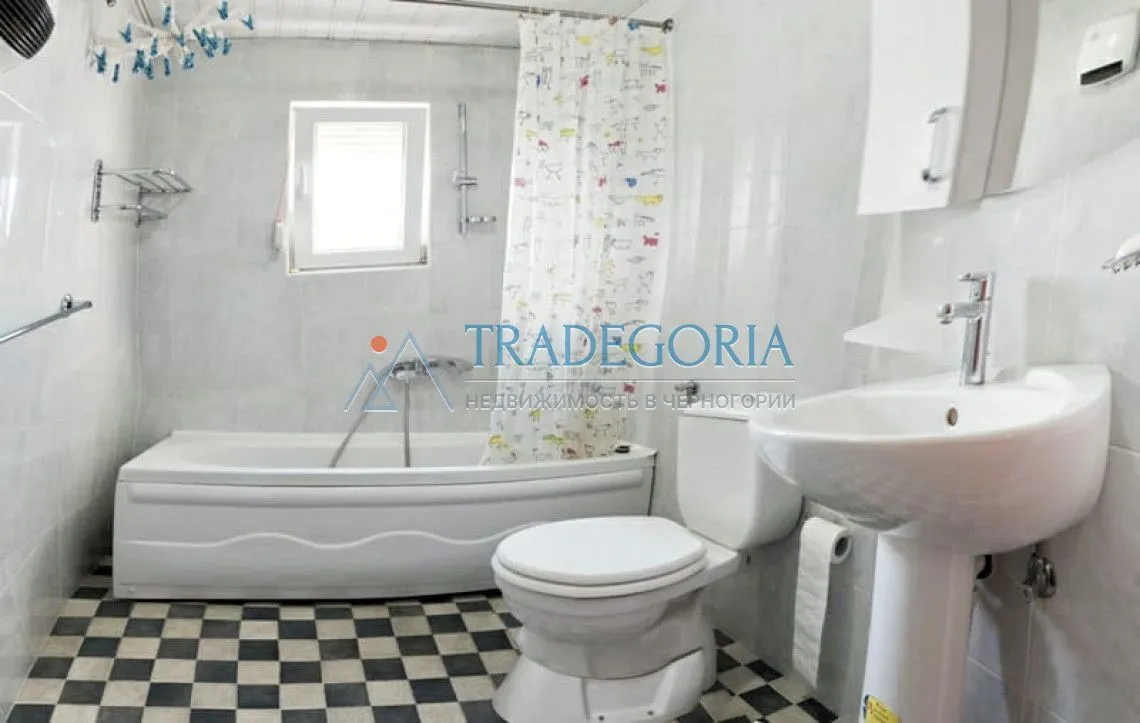 Prodaja, trosoban stan, 103m², Bar, Crna Gora