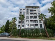 Prodaja, trosoban stan, 110m², Zagorič, Podgorica - image 1