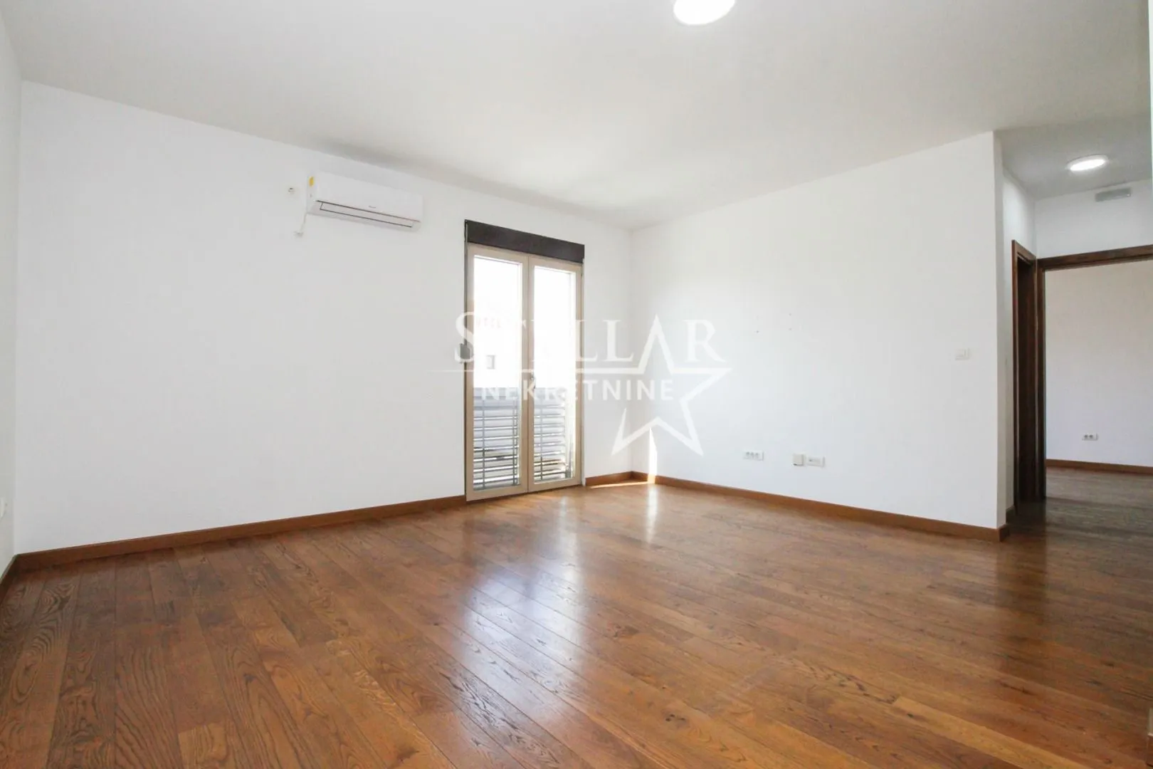 Izdavanje, dvosoban stan, 56m², City Kvart, Podgorica