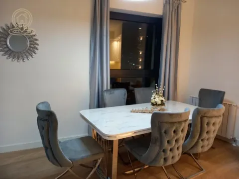 Prodaja, trosoban stan, 91m², Savski Venac, Beograd