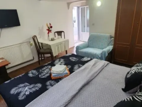 Rent, one bedroom apartment, 30m², Petrovaradin, Novi Sad - image 4