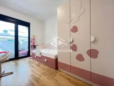 Prodaja, četvorosoban stan, 88m², Neimar, Vračar Sve Podlokacije - image 14