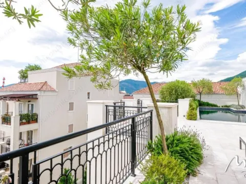 Prodaja, dvosoban stan, 136m², Porto Montenegro, Tivat - image 17