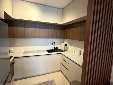 Prodaja, dvosoban stan, 69m², City Kvart, Podgorica - image 2