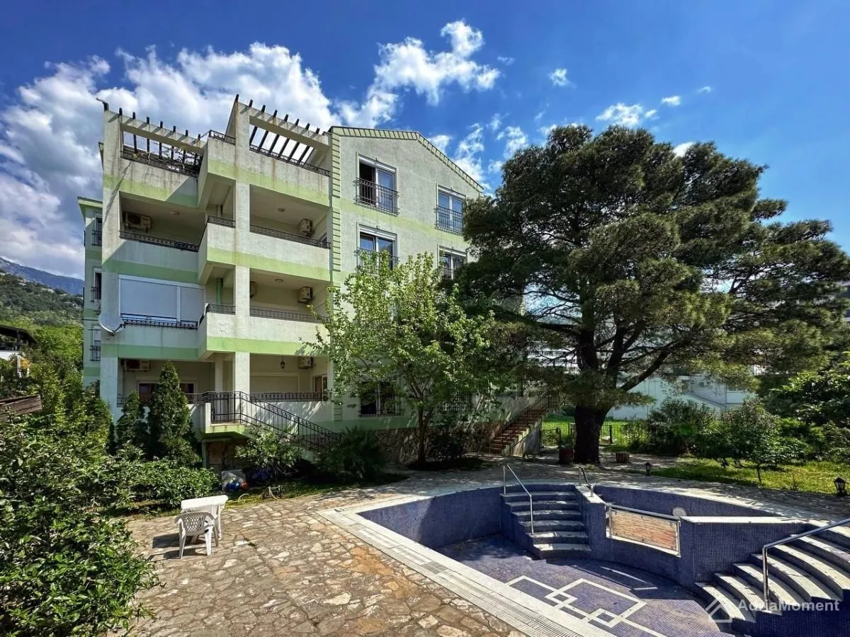 Prodaja, jednosoban stan, 65m², Podmaine, Budva