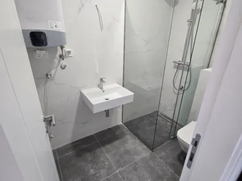 Prodaja, jednosoban stan, 43m², Bečići, Budva - image 4