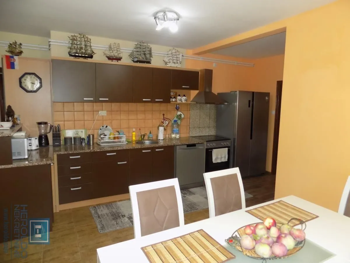 Sale, house, 96m², Karadjordjevo brdo, Paraćin