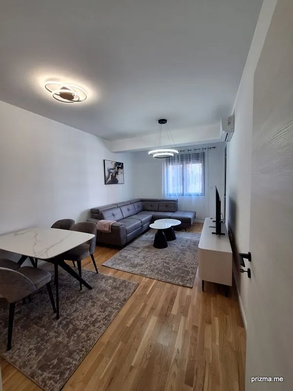 Rent, one bedroom apartment, 43m², Stari Aerodrom, Podgorica
