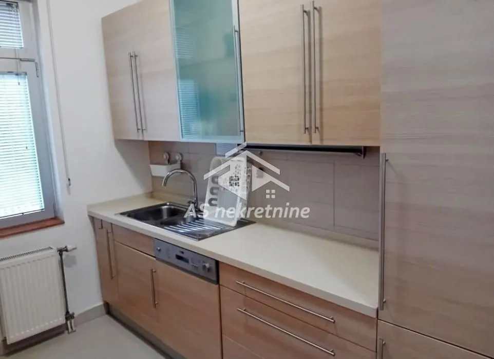Rent, three bedroom apartment, 98m², Savski Venac, Beograd