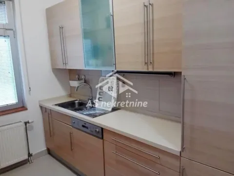Rent, three bedroom apartment, 98m², Savski Venac, Beograd - image 12