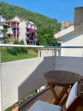 Izdavanje, jednosoban stan, 35m², Igalo, Herceg Novi - image 17