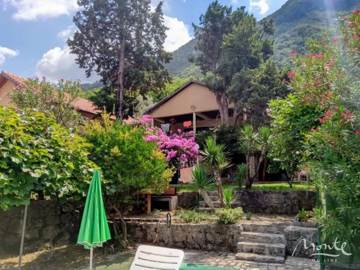 Prodaja, kuća, 77m², Stoliv, Kotor