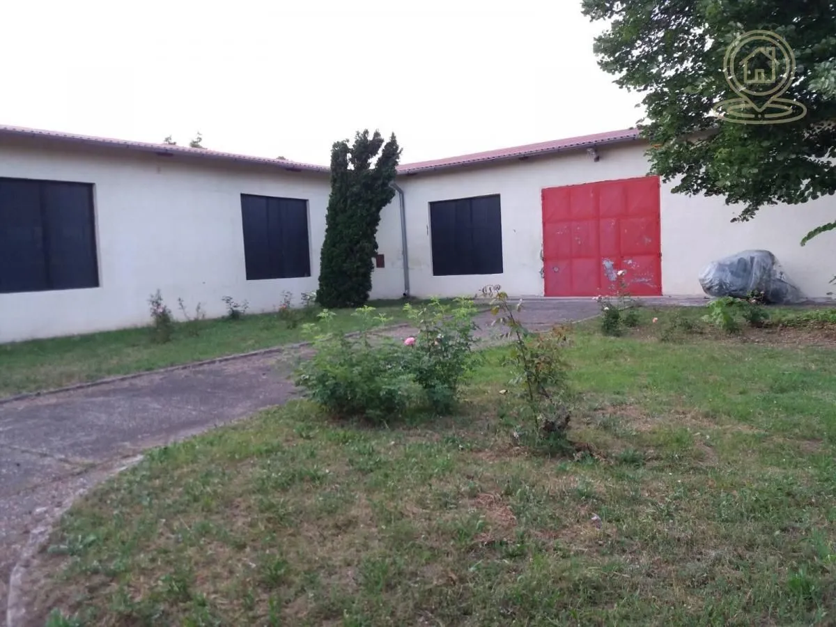 Rent, office space, 1200m², Mladenovac, Beograd