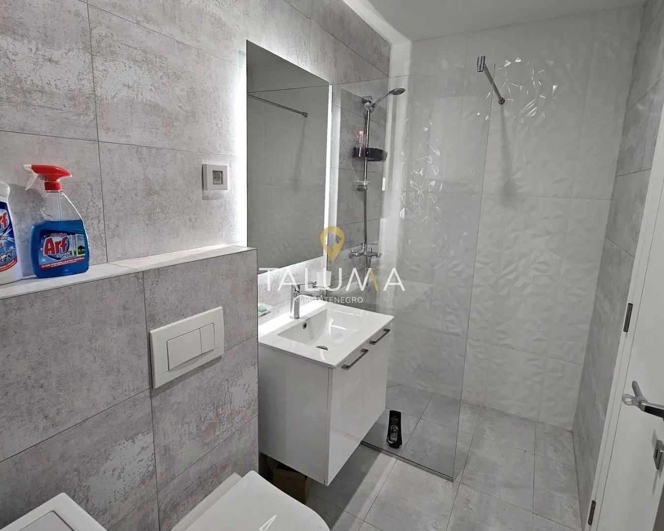 Rent, two bedroom apartment, 65m², Stari Aerodrom, Podgorica