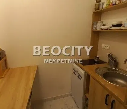 Prodaja, dvosoban stan, 59m², Centar, Novi Sad - image 6