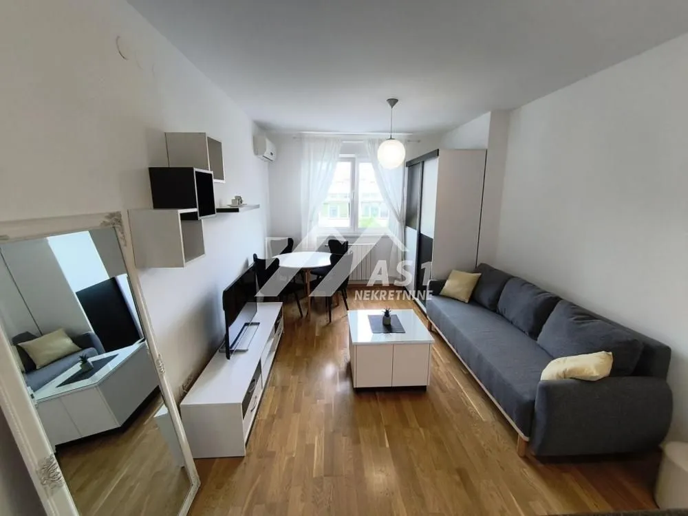 Izdavanje, jednosoban stan, 30m², Novi Sad Sve Podlokacije, Novi Sad