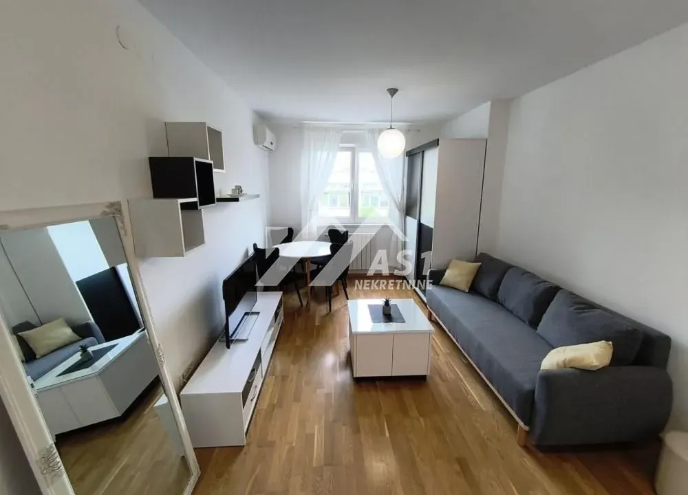Izdavanje, jednosoban stan, 30m², Novi Sad Sve Podlokacije, Novi Sad