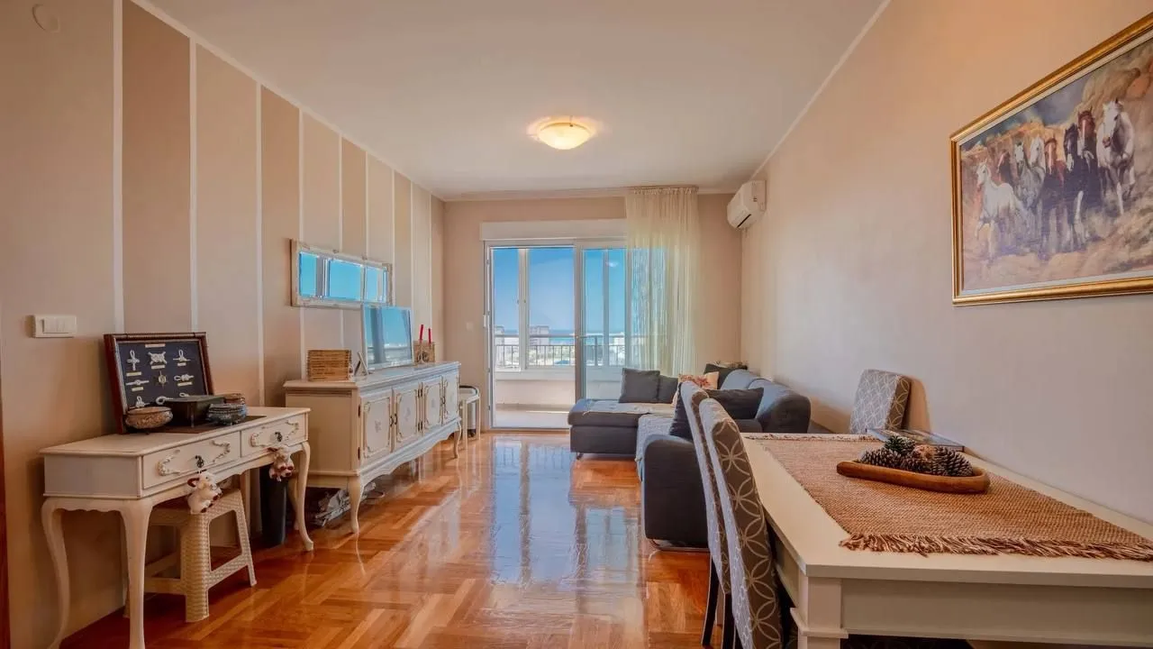 Sale, two bedroom apartment, 69m², Topolica, Bar