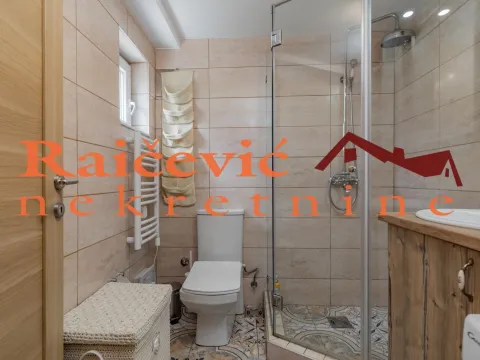 Izdavanje, kuća, 80m², Cvetni Trg, Vračar Sve Podlokacije - image 17