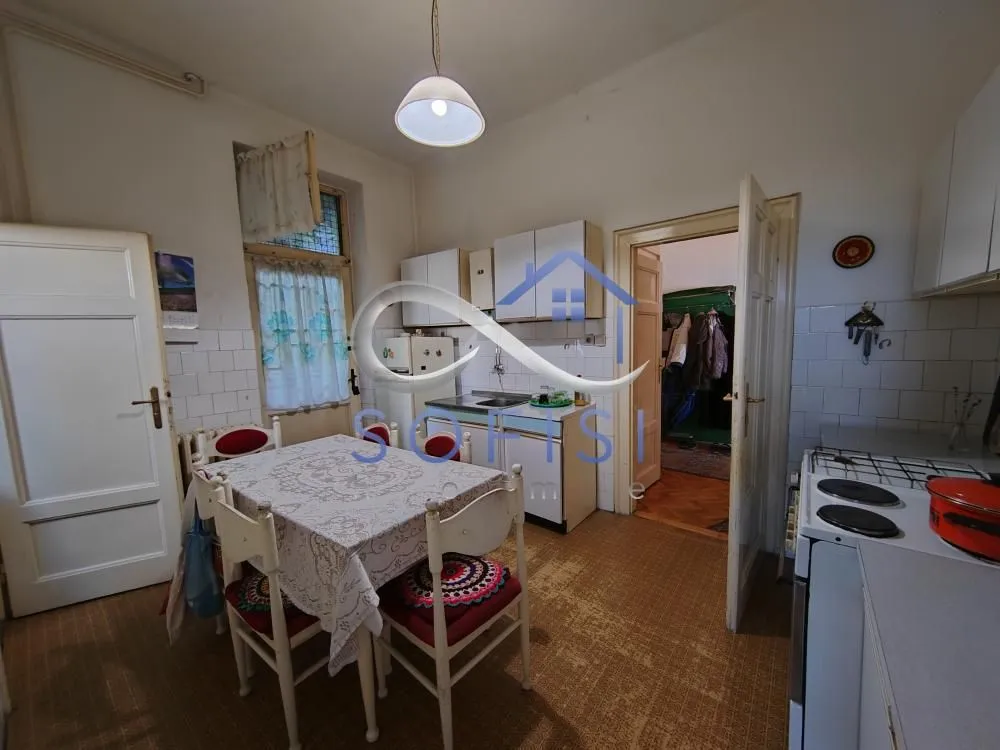 Prodaja, trosoban stan, 102m², Centar, Novi Sad