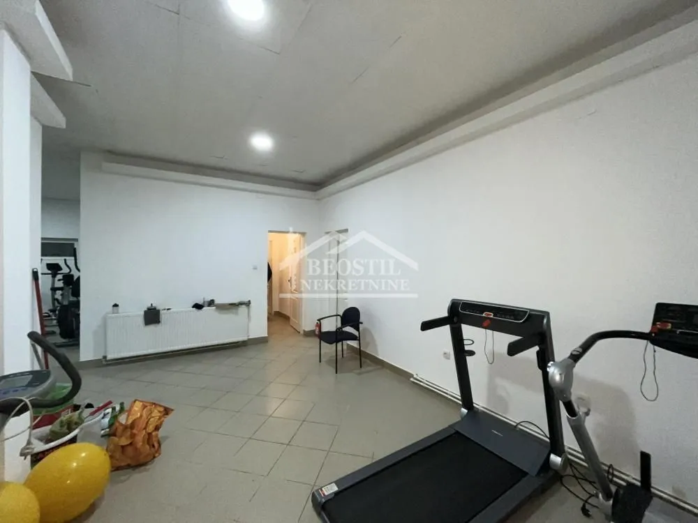 Rent, office space, 151m², Carina, Smederevo