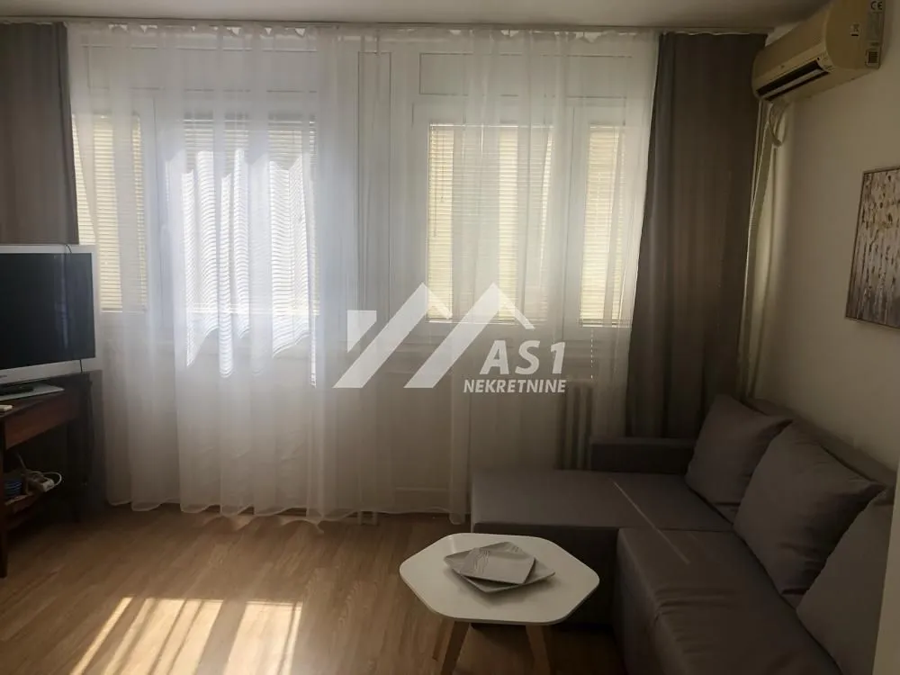 Izdavanje, jednosoban stan, 29m², Liman 3, Novi Sad Sve Podlokacije