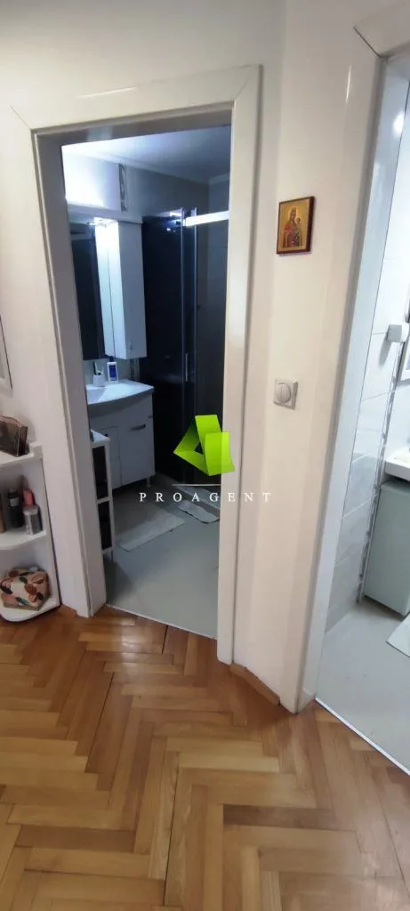 Prodaja, kuća, 280m², Gadžin Han, Srbija