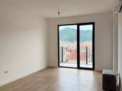 Sale, one bedroom apartment, 56m², Podkošljun, Budva - image 2