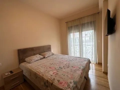 Izdavanje, dvosoban stan, 76m², Tološi, Podgorica - image 6