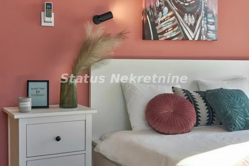 Izdavanje, kuća, 310m², Sremski Karlovci, Novi Sad