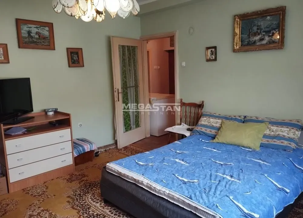 Prodaja, trosoban stan, 70m², Padinska Skela, Palilula Sve Podlokacije