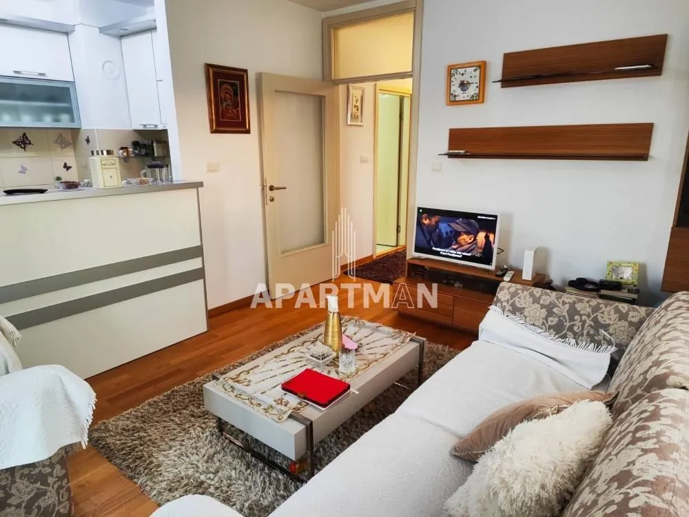 Rent, one bedroom apartment, 46m², Voždovac Sve Podlokacije, Beograd