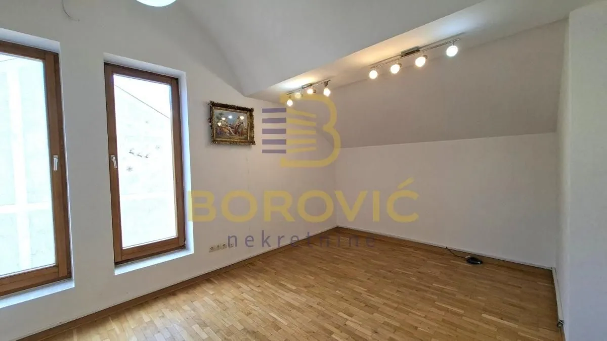 Rent, office space, 92m², Šumice, Beograd