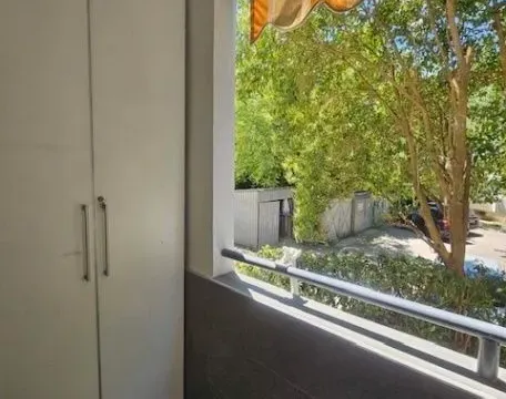 Izdavanje, dvosoban stan, 66m², Dobrota, Kotor - image 3