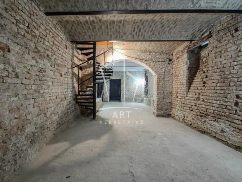 Sale, three bedroom apartment, 160m², Tolicin Venac, Beograd - image 21