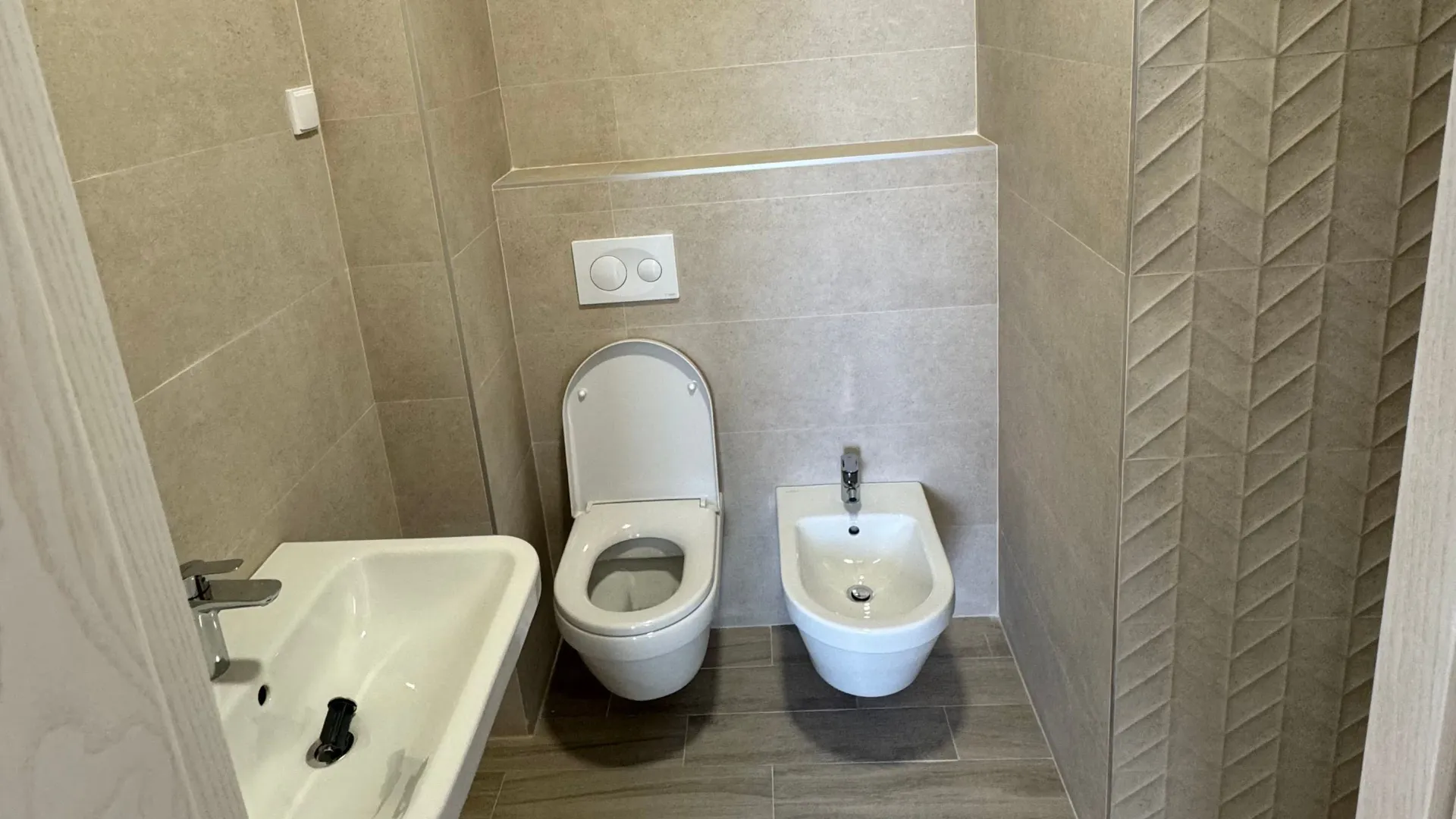 Prodaja, stan, 271m², Gornja Gorica, Podgorica