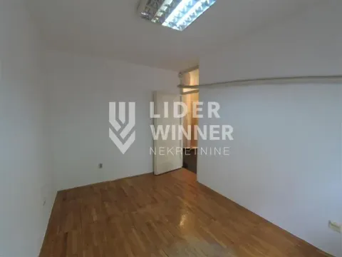 Prodaja, trosoban stan, 70m², Vukov Spomenik, Zvezdara Sve Podlokacije - image 3