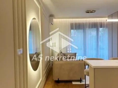 Izdavanje, jednosoban stan, 35m², Južni Bulevar, Vračar Sve Podlokacije - image 11