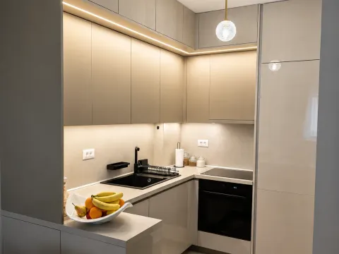 Prodaja, jednosoban stan, 46m², Stari Aerodrom, Podgorica - image 2