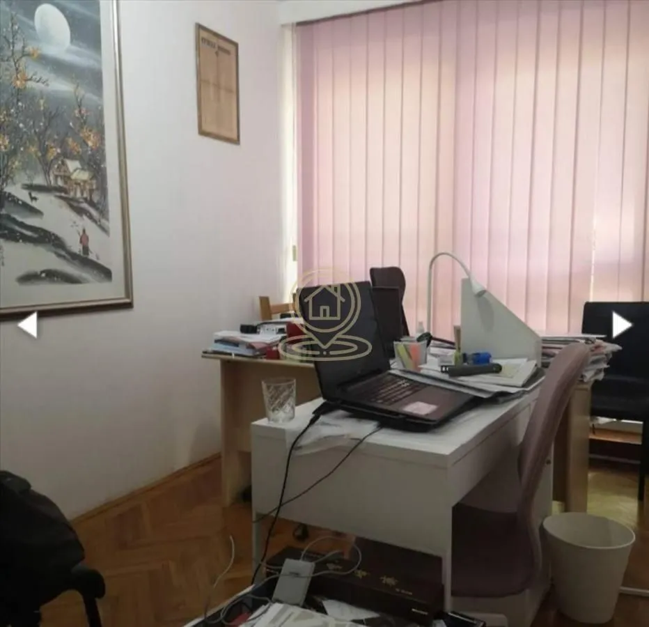 Rent, three bedroom apartment, 70m², Vračar Sve Podlokacije, Beograd