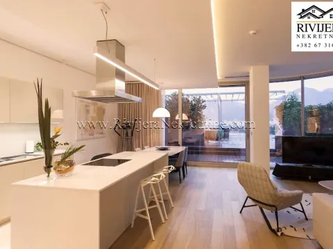 Sale, two bedroom apartment, 146m², Bečići, Budva - image 11
