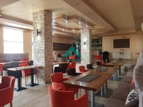 Izdavanje, poslovni prostor, 200m², Cvetanova Ćuprija, Zvezdara Sve Podlokacije - image 5