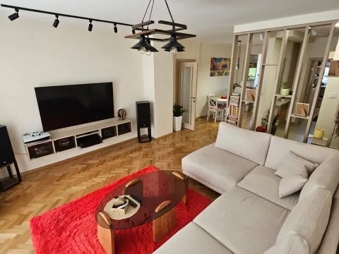 Prodaja, dvosoban stan, 95m², Drpe Mandića, Podgorica - image 1